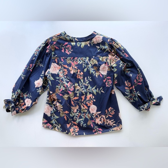 Cara Cara Win Floral Top Navy w/ Multicolor Print Size L $295 MSRP - Picture 4 of 12